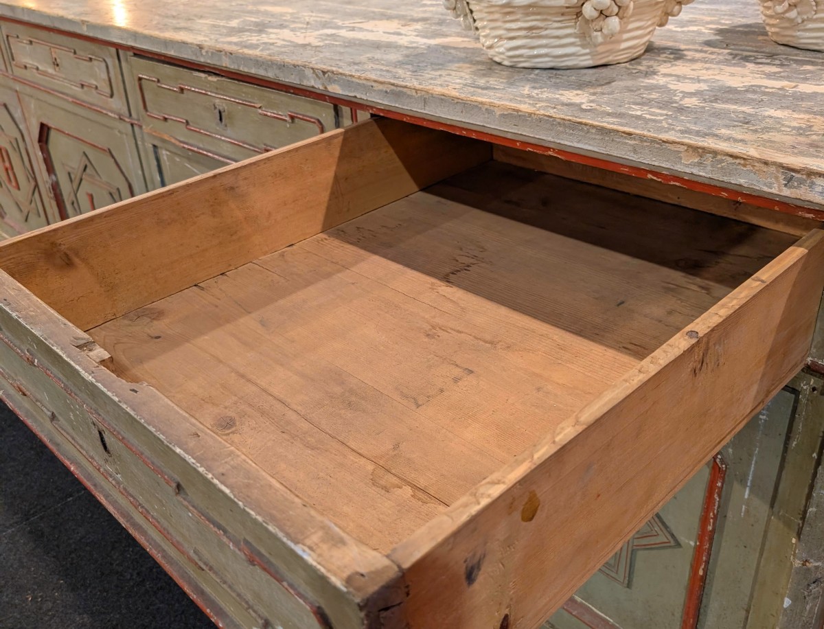 Bancone a credenza fine 800 laccata con simbolo alchemico e farmaceutico-photo-3