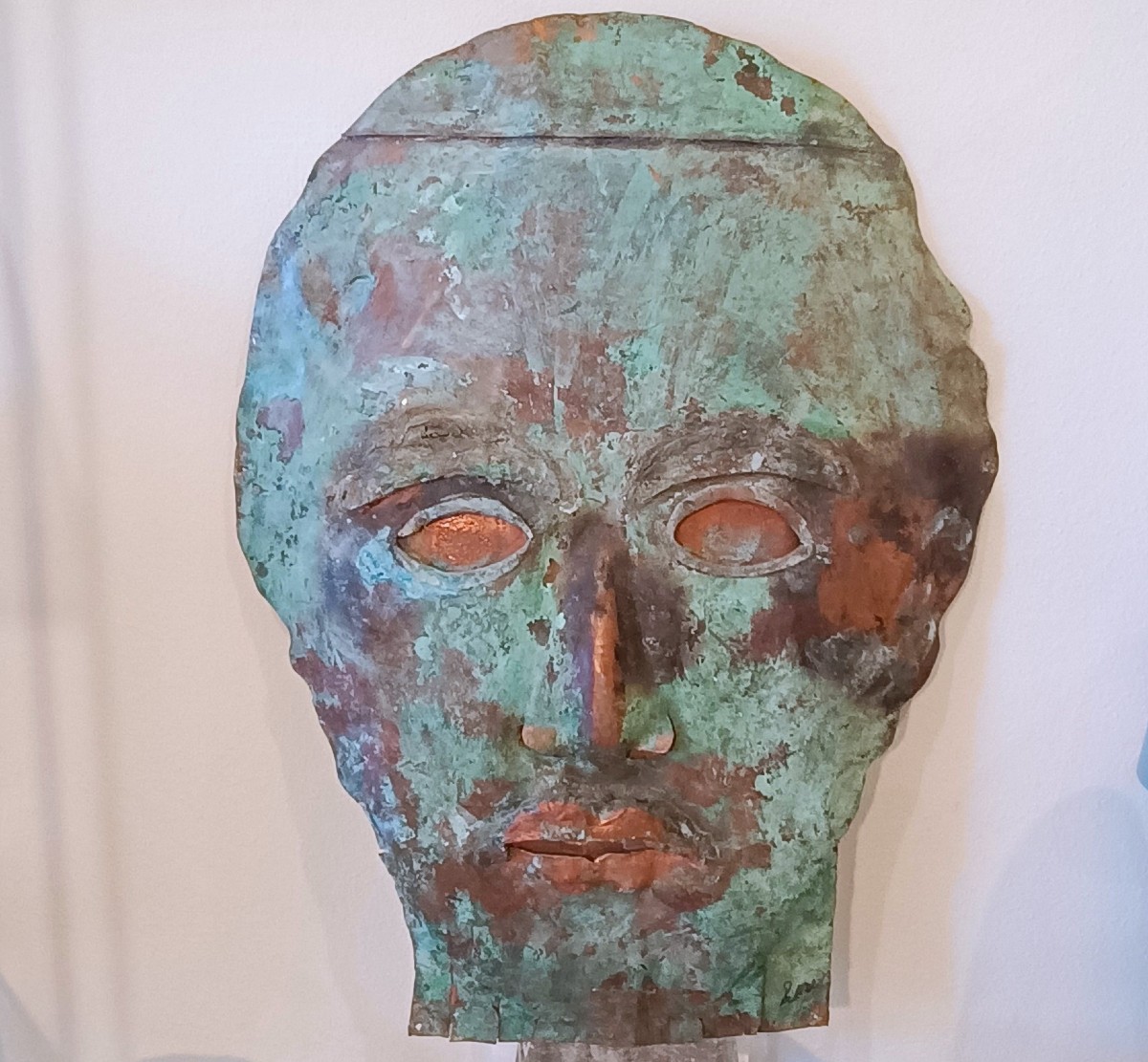 Maschera in rame 1970 Antoni Clavé