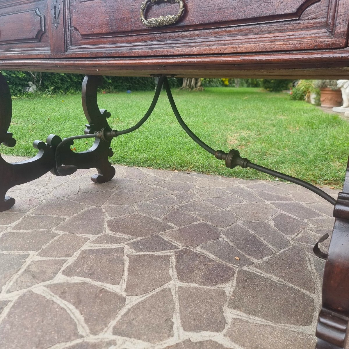 Tavolo fratino in noce del 600 con due cassetti-photo-2