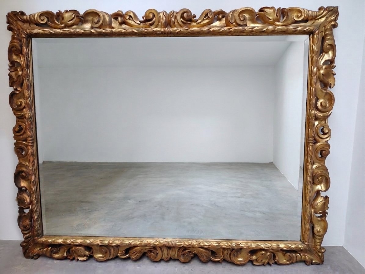 Specchiera lignea barocco del 700 in oro foglia da palazzo nobile Roma