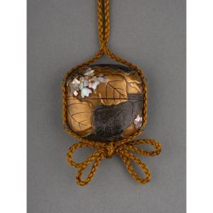 Inro - Rare Small Model In Gold Lacquer Urushi, Koetsu, Rimpa, Kôrin. Japan Edo