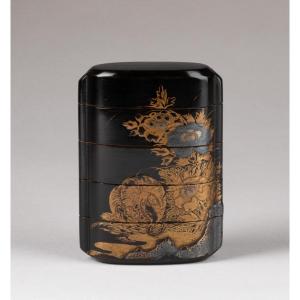 Japanese Urushi Lacquer Inro, Big Cat Lying Under A Peony Tree. Edo Japan