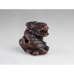 Netsuke – Important Model Of A Shishi In Carved Wood Japan Edo