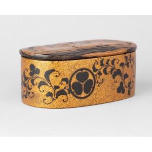 Small Oval-shaped Bowl, Japan, Edo Period, 18th Century - L. Gonse Collection