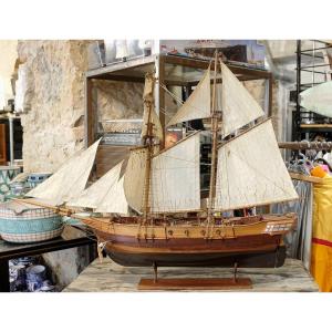 Wooden Model Schooner La Brigade Saint Malo