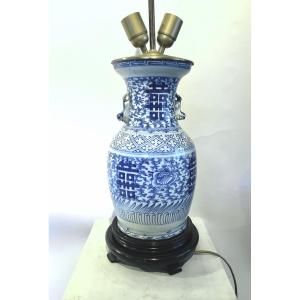 Chinese Porcelain Lamp From The Early 20th Century. 