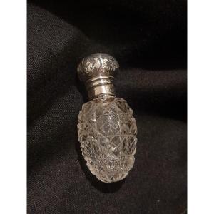 Egg-shaped Perfume Salt Bottle In Sterling Silver And English Cut Crystal