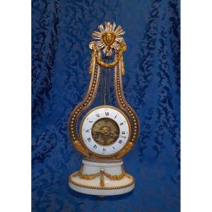 Lyre Clock In Gilded Bronze, Louis XVI Period, 16th Century, 18th Century