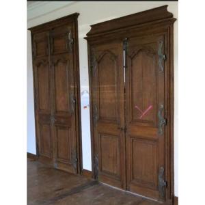 Louis XV Double Door With Its Mustache Hinges