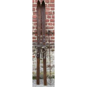 Pair Of Skis And Its Pole