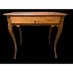 Table en Noyer Louis XV