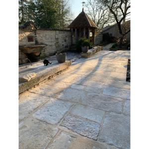 Outside Burgundy Paving - Period XVII Th Century