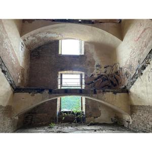 17th Century Architecture  -  6 Exceptional Langres Stone Arches  