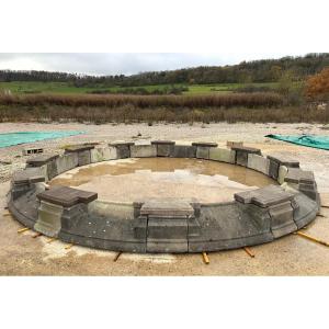 Large Ring-shaped Parc Pond - Overflowing Water Feature - Romantic Period, Circa 1840