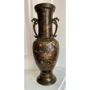 Meiji Japan (1868-1912) Large Bronze Baluster Vase With Relief Bird And Flower Decoration 46cm