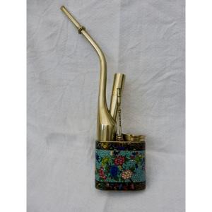 Opium Pipe In Cloisonné Enamels Cloisonne China Indochina XIXth 19th 金属和景泰蓝珐琅鸦片烟斗。 29 X 7.5 厘米。