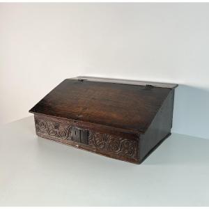 Antique Carved Oak Bible Box, England 17th Century - Religious Furniture