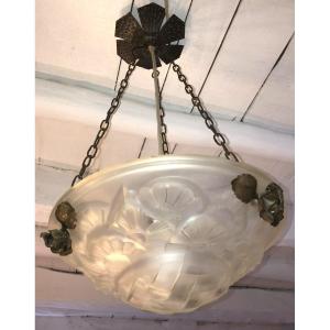 Art Deco Pendant Lamp Signed Degué, Model 554 With Metal Frame Decorated With Roses, 1930s