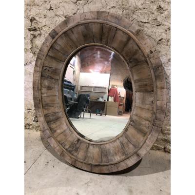 Miroir Ovale Fabriqué à Base De Bois Ancien