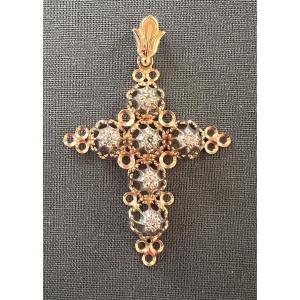 Yellow Gold Cross Set With 6 Brilliants