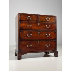 Georgian Mahogany Chest Of Drawers, Circa 1800