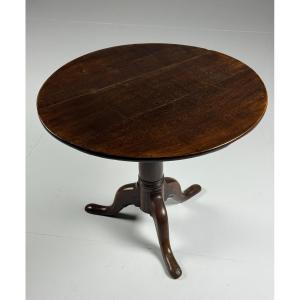 Tilting Tabletop In Antique English Oak
