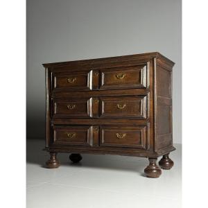 17th-century English Oak Chest Of Drawers