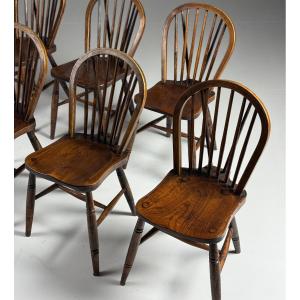 Set Of 4 Windsor Chairs