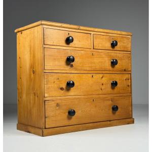 19th Century English Pine Chest Of Drawers
