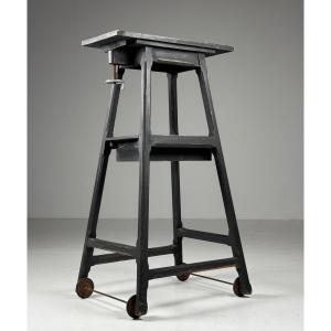 Standard Column For Sculpture, Black