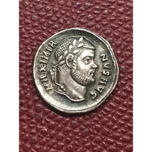 Argenteus Maximin Hercule. 