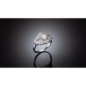 Art Deco Diamond Ring In Platinum. French Work Circa 1930.