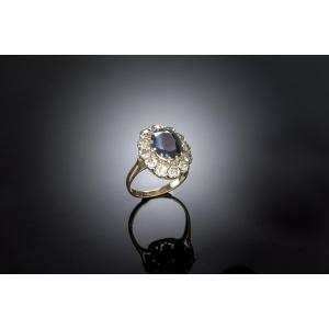 Ring With A Deep Blue Unheated 3.87 Carat Sapphire (lab Certificate) And Diamonds