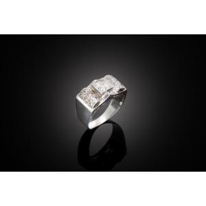 Modernist Diamond Ring (1.10 Carats). French Work Circa 1935.