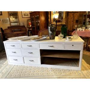 Trade Furniture Opening Onto 8 Drawers