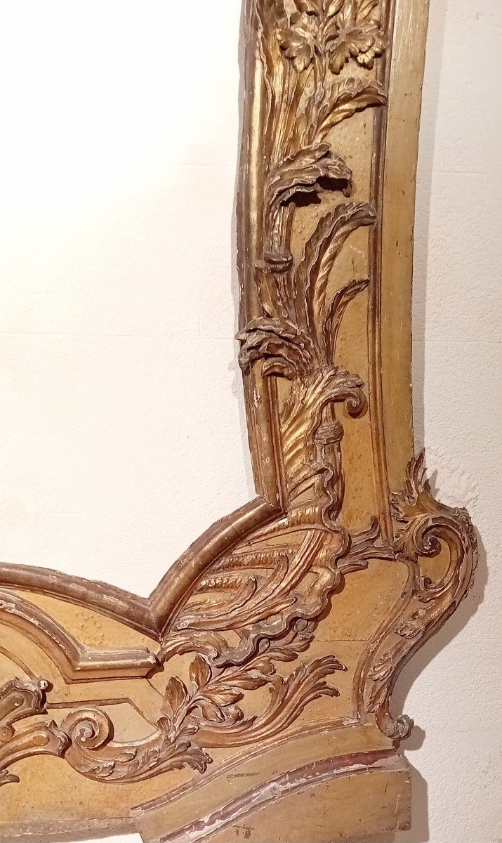 Grande ed imponente cornice barocca in legno laccato e dorato-photo-1