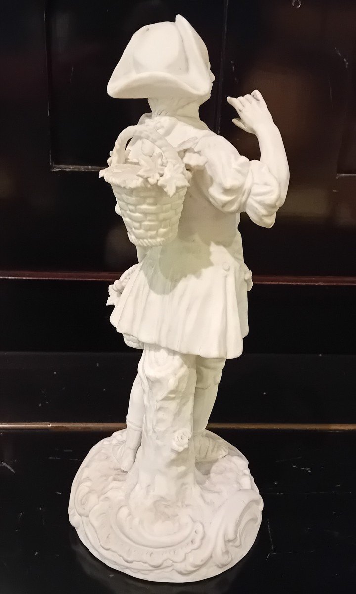 Elegante scultura settecentesca in biscuit di Sevres-photo-3