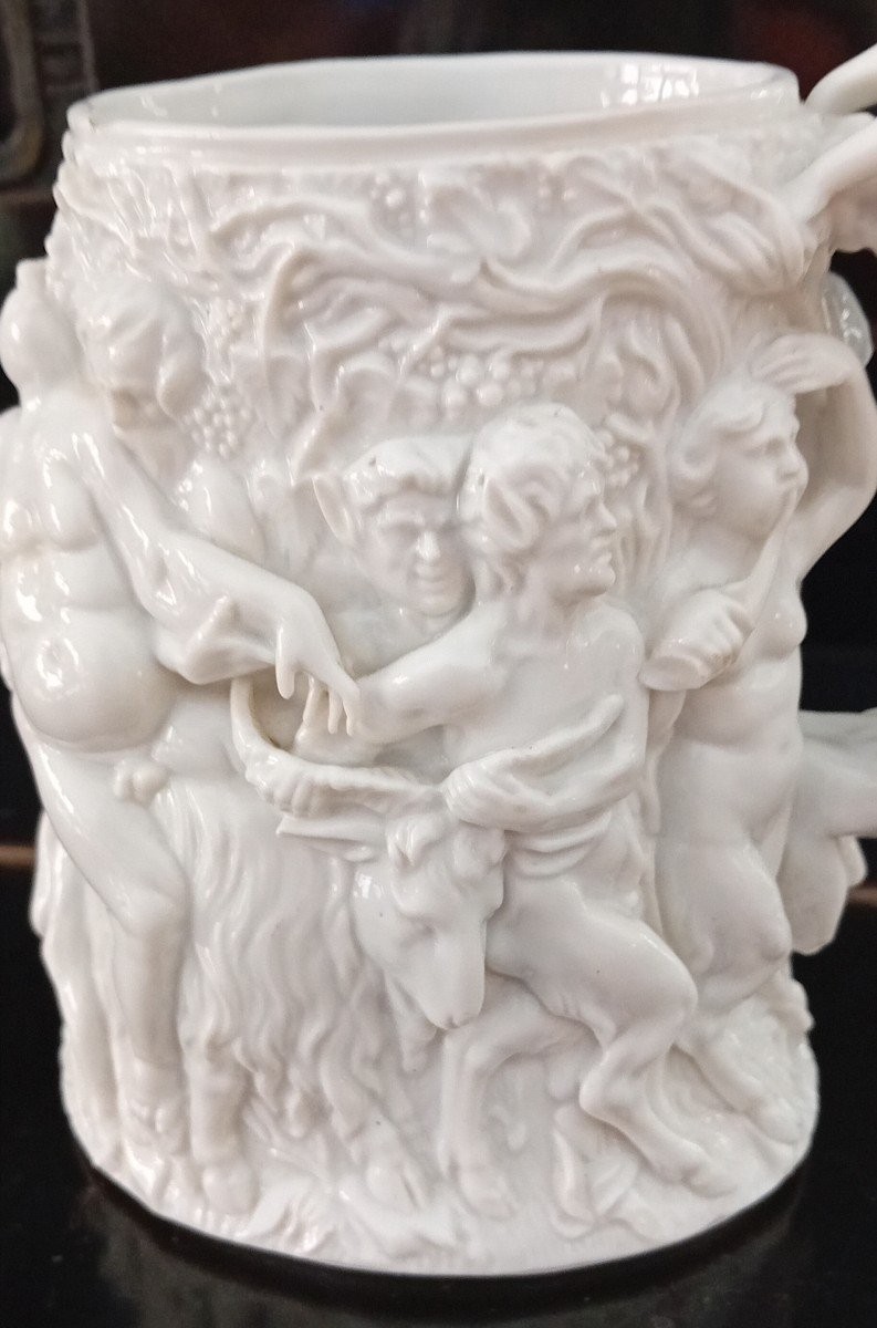 boccale " erotico" in porcellana bianca, Real Fabbrica di Capodimonte -photo-1