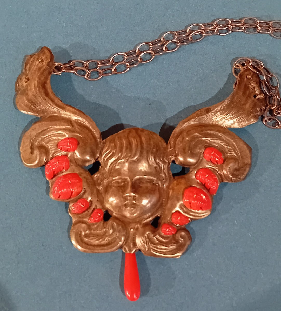 antica figura di angelo in argento sbalzato e corallo, Sicilia XVIII secolo-photo-2