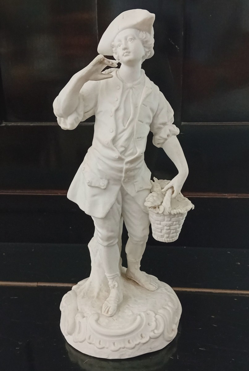 antica coppia di statuine in biscuit, manifattura di Sevres, Francia-photo-1