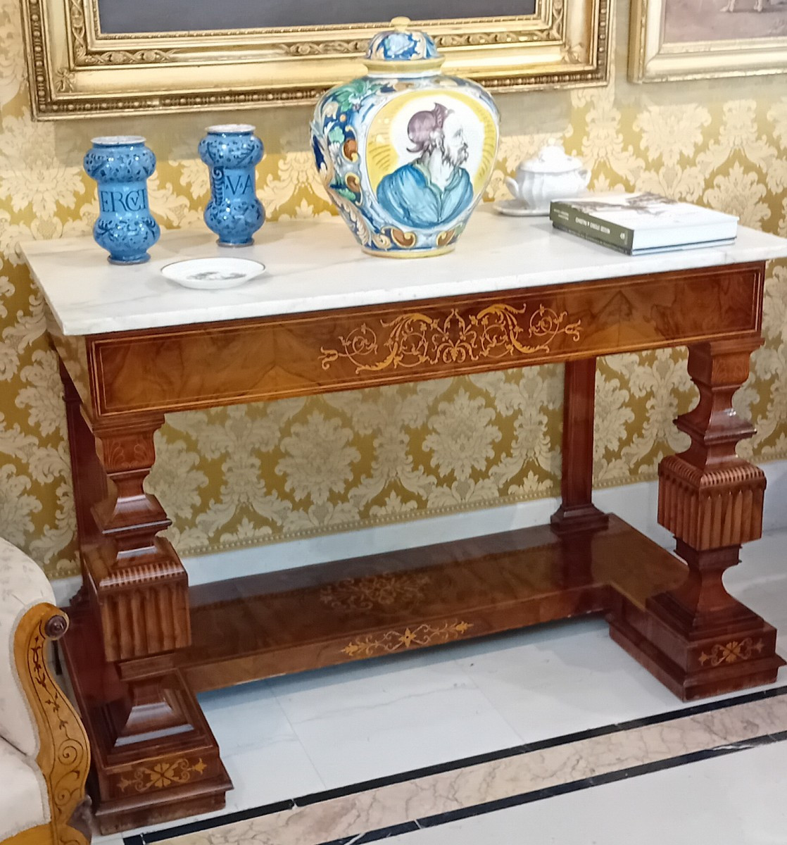 coppia di antiche consolle Carlo X° in noce intarsiate