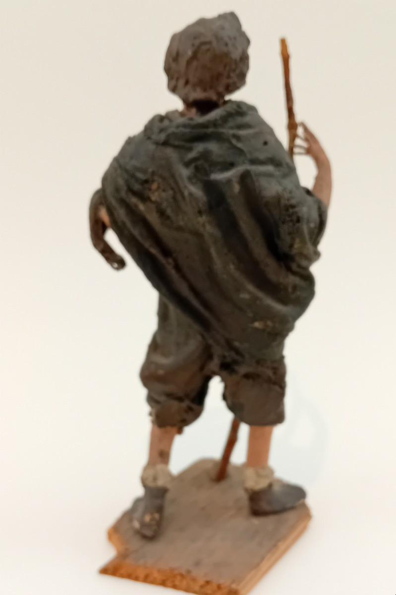 antico pastorello,  personaggio di presepe, di Giovanni Matera-photo-4