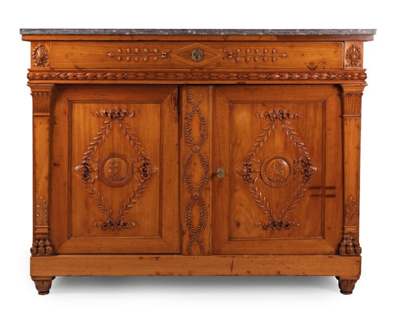 antico mobile Impero con sportelli e cassetto. piano in marmo con intrusioni fossili 