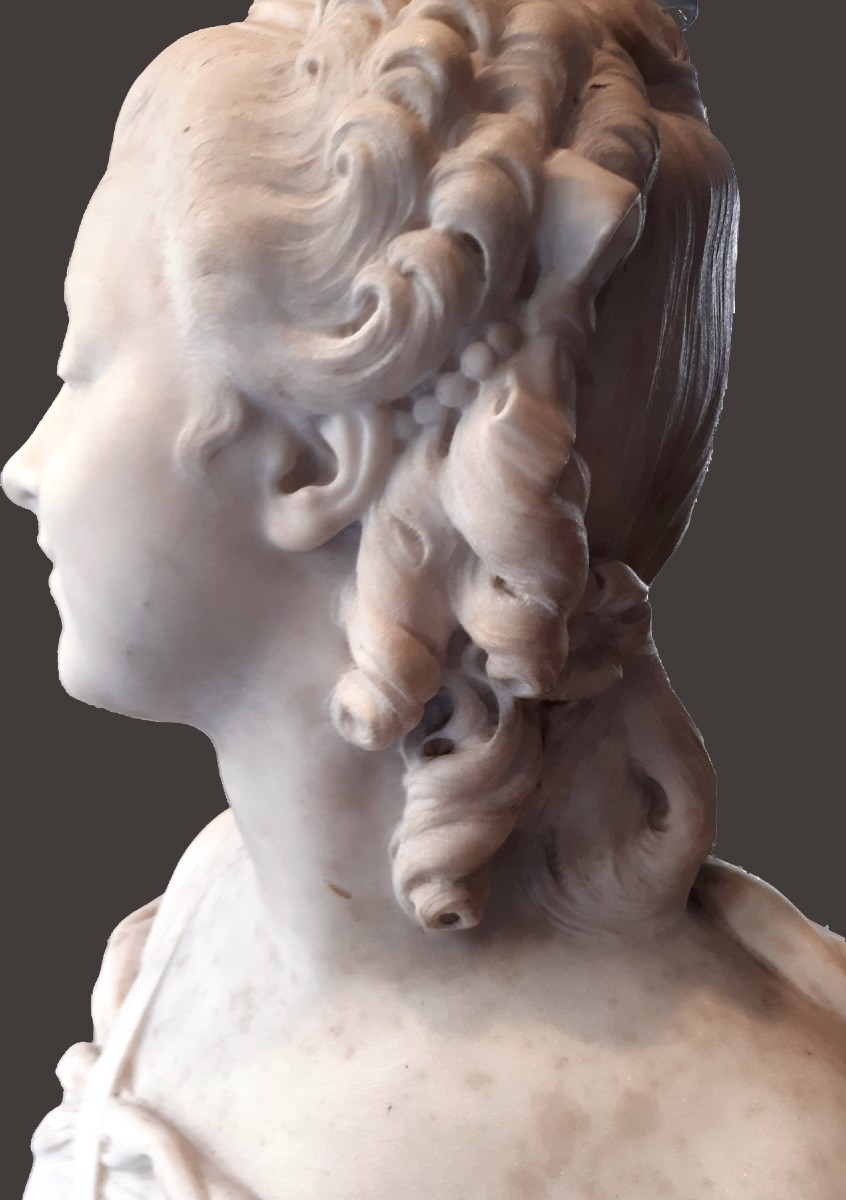 scultura in marmo raffigurante Dama-photo-2