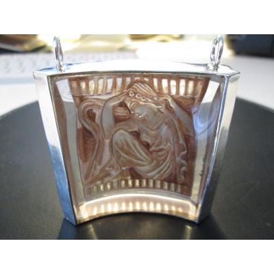 Spectacular Pendant Of Lalique
