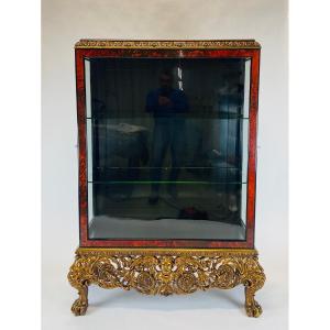 A Louis XV Style Display Cabinet In Tortoiseshell And Gilded Wood By Maison Franck