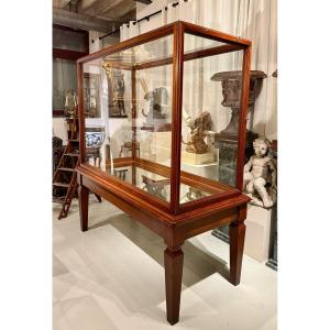Large Mahogany Display Cabinet. 2 Doors. Lockable.