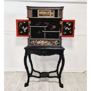 Antique 19th-century Japanese Cabinet, Mother-of-pearl Lacquer, 1850