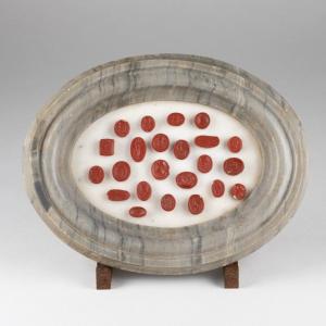 Marble Medallions Presenting A Series Of Cameos In Red Lacquered Plaster, XIXth