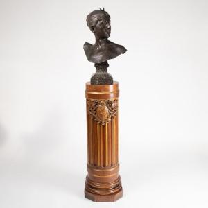 Alexandre Falguière (1831-1900), "diane Chasseresse", Bronze On Walnut Column, XIXth